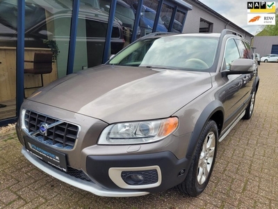 Volvo XC70 3.0 T6 Summum 285PK Automaat LEER / SUNROOF /