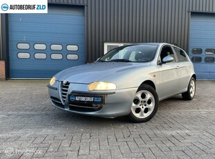 Alfa Romeo 147 1.6 T.Spark Ed. Sportiva//NAP/BOEKJES/APK/