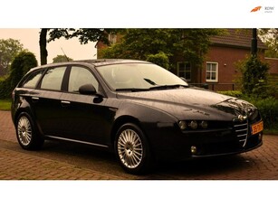 Alfa Romeo 159 Sportwagon 2.4 JTD Q-Tronic Business 5 DEURS