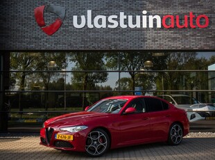 Alfa Romeo Giulia 2.0T Sprint , Memory, Performance Pack, Leder