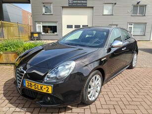 Alfa Romeo Giulietta 1.4T automaat Distinctive Clima Navi NL