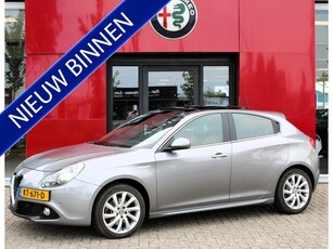 Alfa Romeo Giulietta 2.0 JTDm Super 150PK Panorama-dak