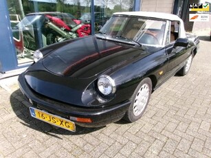 Alfa Romeo Spider 2.0