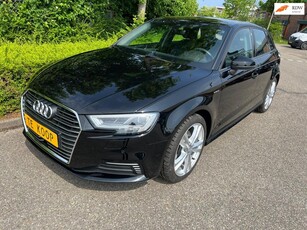 Audi A3 Sportback 1.4 e-tron Sport , Plug in hybrid , Automaat , Led verlichting , Cruise controle, stoelverwarming , Navigatie