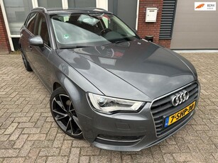 Audi A3 Sportback 1.4 TFSI CoD Ambition Pro Line plus / Navi / PDC / LED / NAP