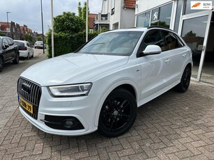 Audi Q3 1.4 TFSI Sport Edition S-LinePanoHalf