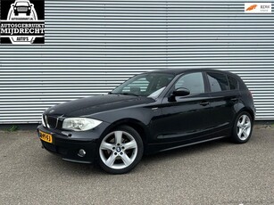 BMW 1-serie 116i / 5-Deurs / Led / Carplay / Navi / Climate