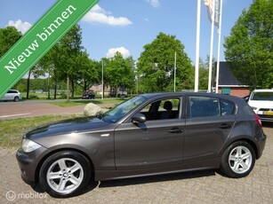 BMW 1-serie 118i Business Line '06 5DRS, AircoLM wielen!