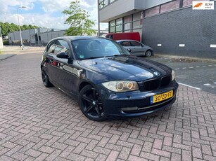 BMW 1-serie 118i High Executive NEW APK 6 BAK Navigatie CLIMA PDC