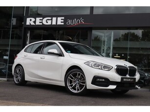 BMW 1-serie 118i Sport-line Navi Led (bj 2020, automaat)