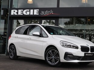 BMW 2 Serie Active Tourer 220i Automaat Sport-line Navi Led Leer