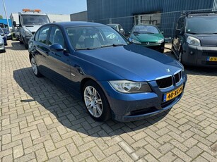 BMW 3-serie 318i High Executive Airco Leer bekleding