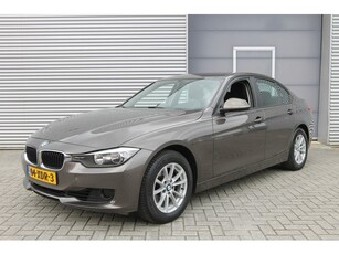 BMW 3-serie 320i AUTOMAAT (bj 2012)