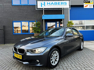 BMW 3-serie 320i Executive 184PK|Origineel NL|Navigatie|Automaat|Leder|Xenon|PDC|Climate|Isofix|Historie|Cruise Control|Bluetooth|