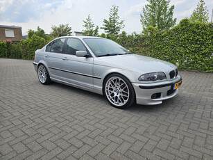 BMW 3-serie 328i