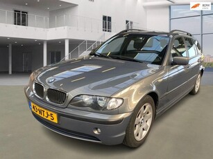 BMW 3-serie Touring 318i AUTOMAAT PSENSOR TREKHAAK 2 X