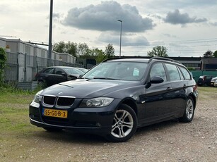 BMW 3-serie Touring 320i Business Line/XENON