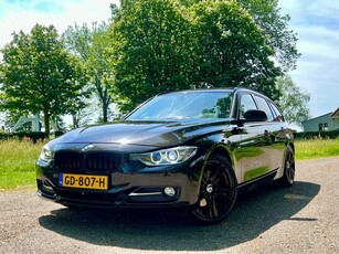 BMW 3-serie Touring 330d High Executive Pano + Cruise +