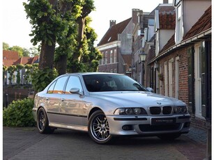 BMW 5 Serie M5 5.0 V8 *Collector Quality* (bj 2001)