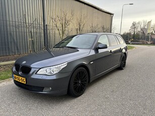 BMW 5 Serie Touring 523i Executive / AUTOMAAT / LEER / NAVI