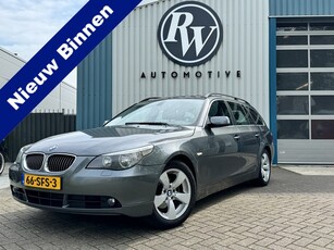 BMW 5 Serie Touring 525d Leder / Gr Navi / Pano / afn