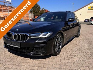 BMW 5 Serie Touring 530iA M-SPORT ** LASER, LEDER