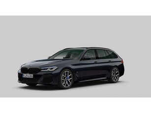 BMW 5-serie Touring 540i xDrive M-Sport Panorama H/K