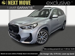 BMW X1 30e xDrive✅Panoramadak✅Sfeerverlichting✅Trekhaak✅M-Sport✅Stoelmassage✅Stoelverwarming✅Premium Kleurl✅Harman/Kardon✅UNIEK✅