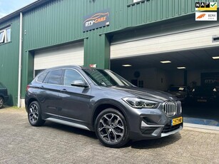 BMW X1 SDrive18i High Executive Pano leer camera