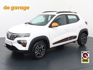 Dacia Spring Comfort Plus 27 kWh 45 PK Orange pakket