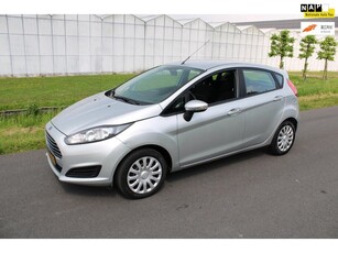 Ford Fiesta 1.0 Style 5 Drs met Navigatie en Airco