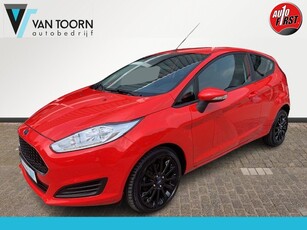 Ford Fiesta 1.0 Style, navigatie, zwarte lm velgenset .