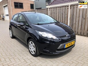 Ford Fiesta 1.25 Limited 5 Drs Airco Trekhaak APK t/m