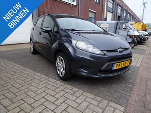 Ford Fiesta 1.25 Limited AIRCO l Trekhaak