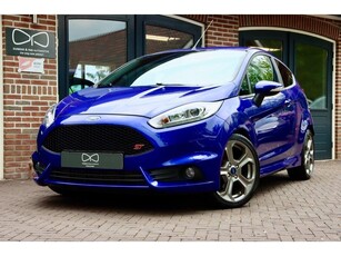 Ford Fiesta 1.6 ST2 RECARO NAVIGATIE STOELVERWARMING