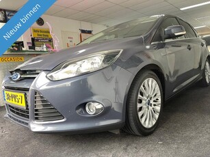 Ford Focus 1.6 EcoBoost 150pk First Edition PDC LEDER