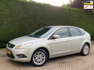 Ford Focus 2.0-16V RIJDT SUPER/LEUKE AUTO/PDC/APK 2-2025!!