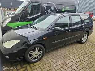 Ford Focus Wagon 1.6-16V Collection