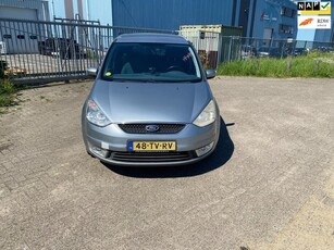 Ford Galaxy 2.0-16V Trend