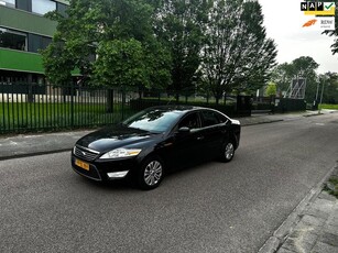 Ford Mondeo 2.0-16V Ghia