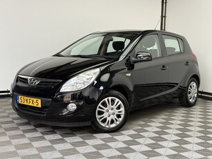 Hyundai i20 1.4i DynamicVersion 5-drs Airco NL Auto