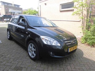 Kia cee'd 1.6 X-ecutive AUTOMAAT (bj 2008)