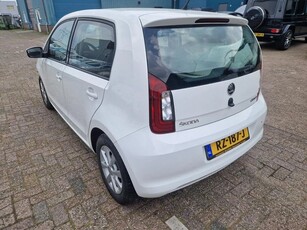 Škoda Citigo 1.0 benzine voor schade motor en bak 100% goed