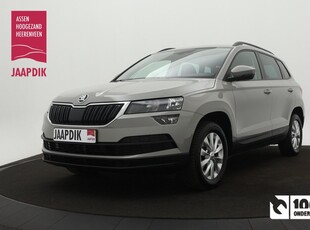 Škoda Karoq BJR 2021 BWJ 2021 1.0 TSI 111PK Business Edition CLIMA / NAVI / BLUETOOTH / CRUISE / APPLE CAR. / ANDROID AUT. / PRIV. GLAS / DAKRAILS / LMV 16 INCH / ISOFIX / PDC / MULTIFUNCT. STUUR