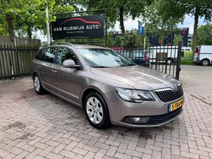 Škoda Superb Combi 1.6 TDI Active Business Navi Cruise-con