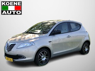 Lancia Ypsilon TwinAir Turbo 85 Gold 5-drs AIRCO PDC