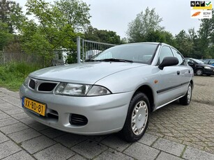 Mitsubishi Carisma Airco,Trekhaak, 5 deurs, lage nap