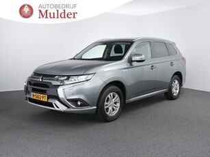 Mitsubishi Outlander 2.4 PHEV Pure Trekhaak Camera