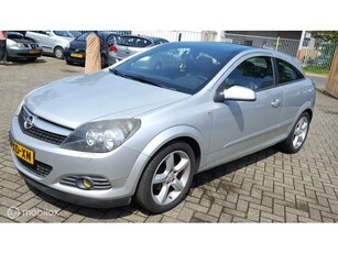 Opel Astra GTC 1.6 Temptation