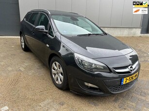 Opel Astra Sports Tourer 1.4 Turbo Business +